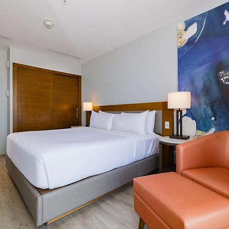Embassy Suites By Hilton Aruba Beach Resort 棕榈滩 外观 照片